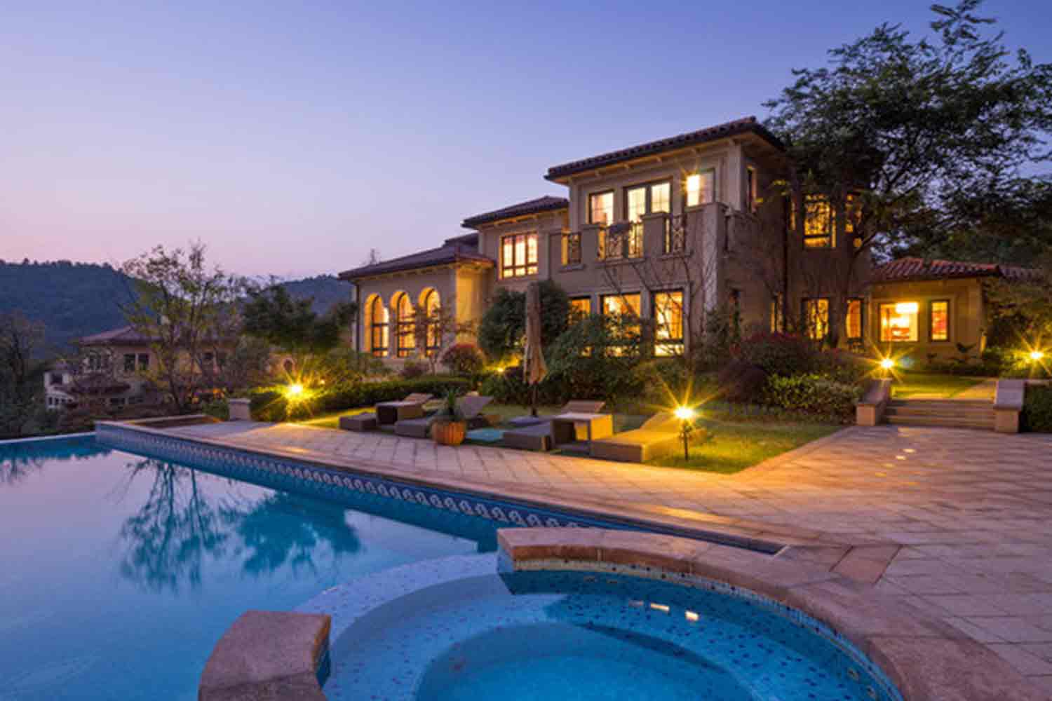 What’s Driving Stability in Today’s Luxury Real Estate Market